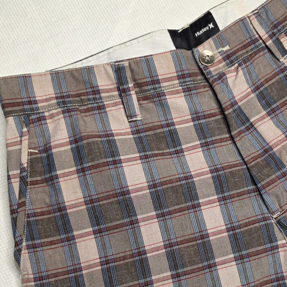 Hurley Chino Shorts Men’s 32 Beige Blue Red Plaid Cotton Casual Summer